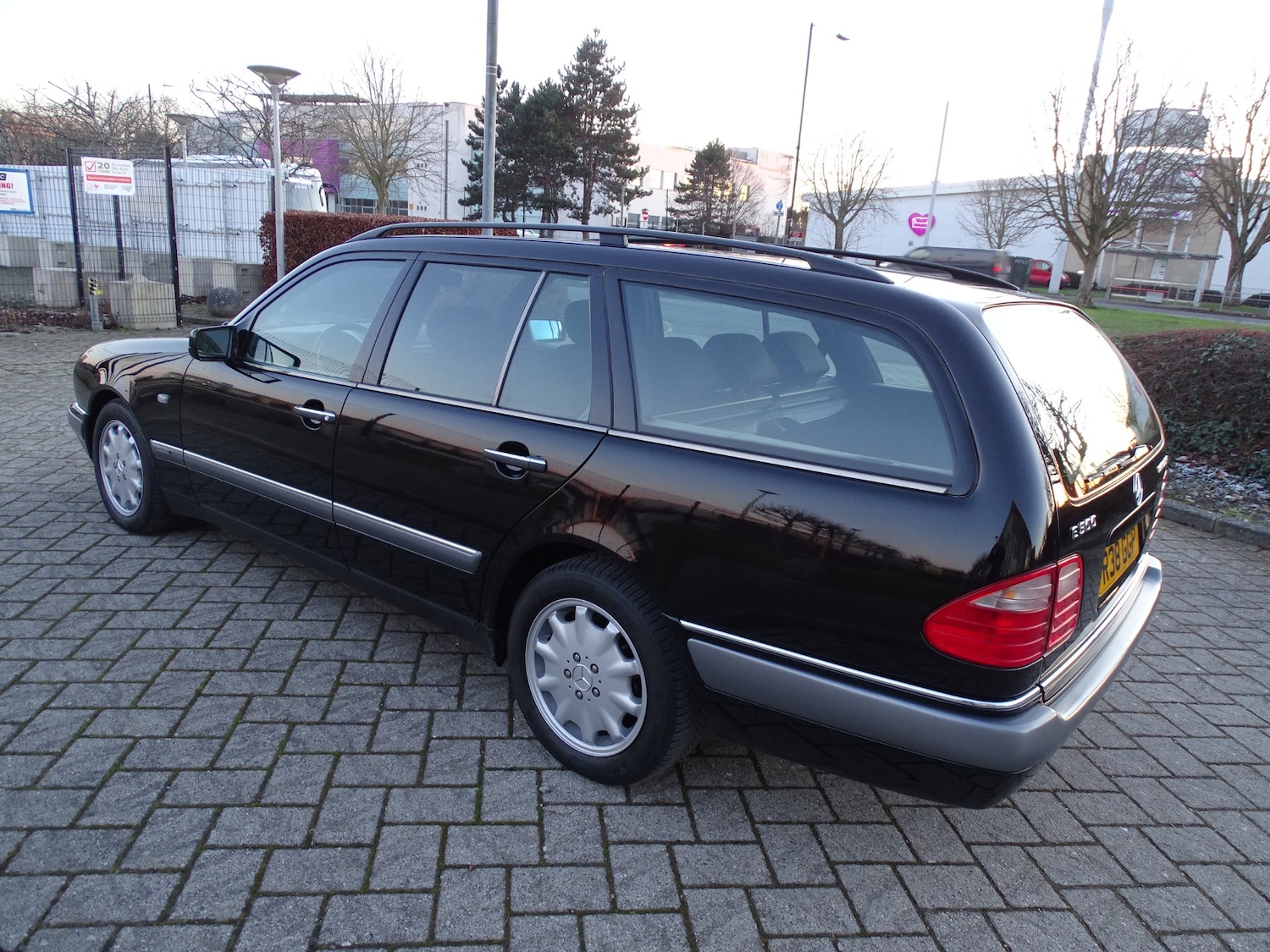 Used Mercedes-Benz E Class 1998 for sale - 76951389: Photo 12