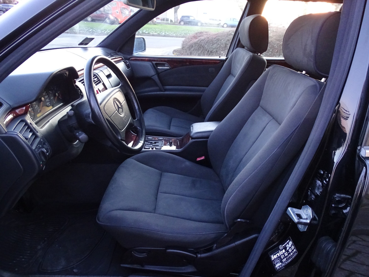 Used Mercedes-Benz E Class 1998 for sale - 76951389: Photo 24