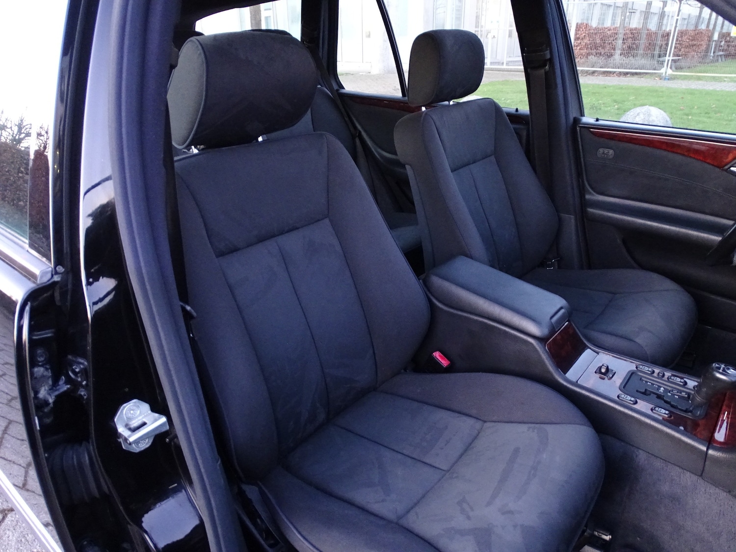 Used Mercedes-Benz E Class 1998 for sale - 76951389: Photo 26