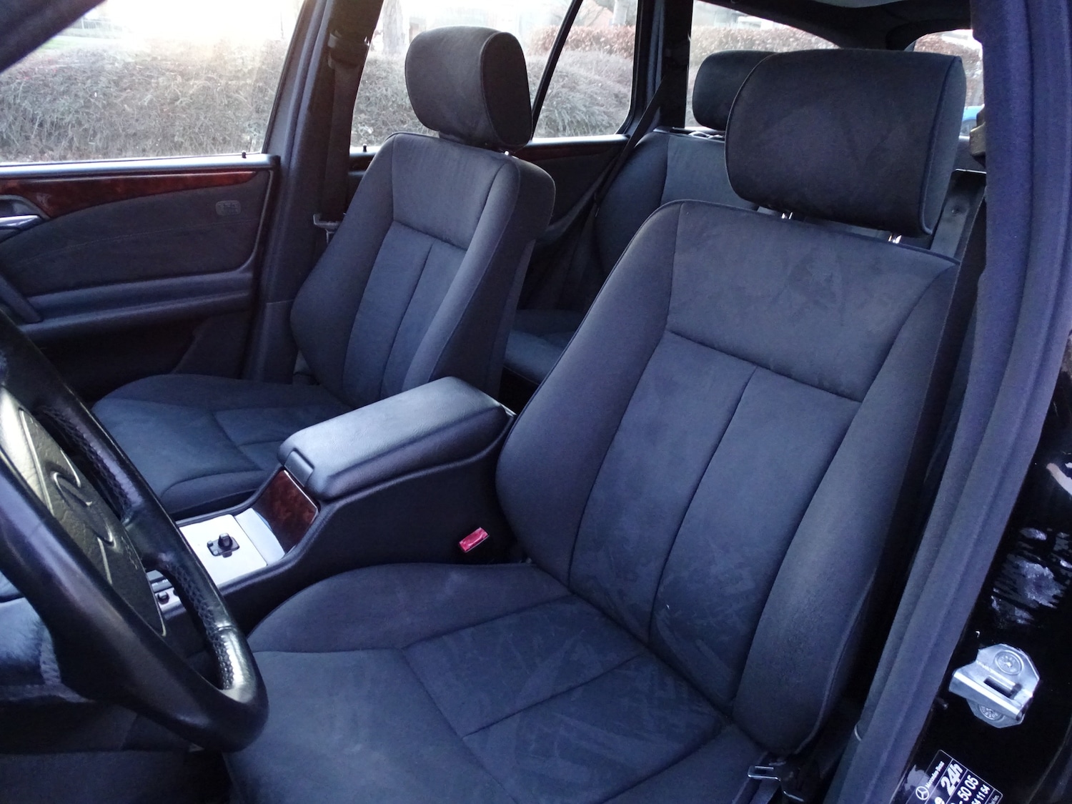 Used Mercedes-Benz E Class 1998 for sale - 76951389: Photo 27