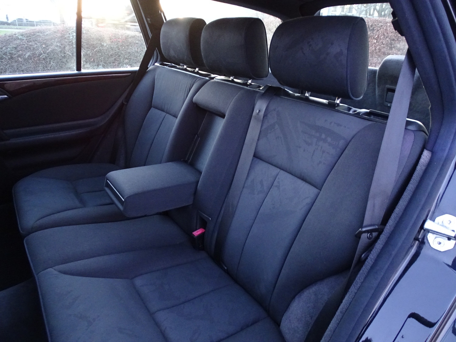 Used Mercedes-Benz E Class 1998 for sale - 76951389: Photo 31