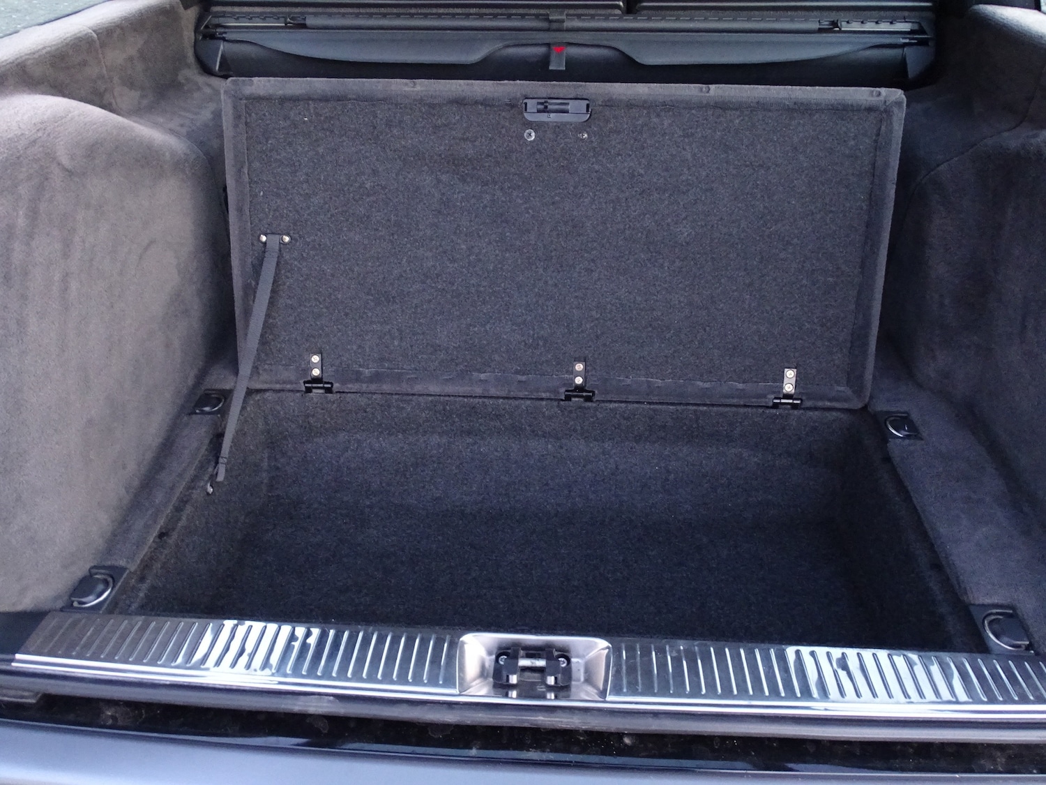 Used Mercedes-Benz E Class 1998 for sale - 76951389: Photo 35