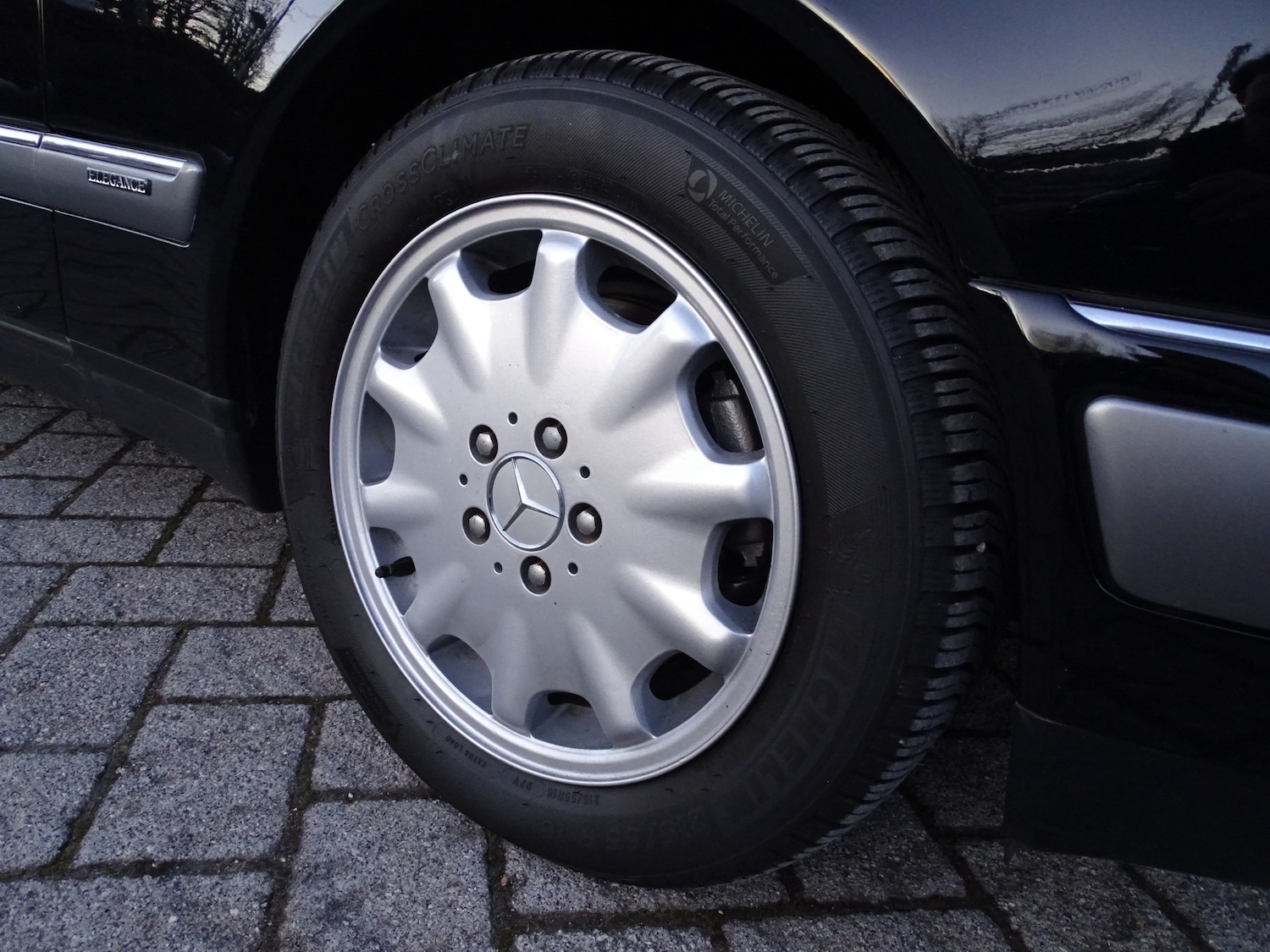 Used Mercedes-Benz E Class 1998 for sale - 76951389: Photo 38