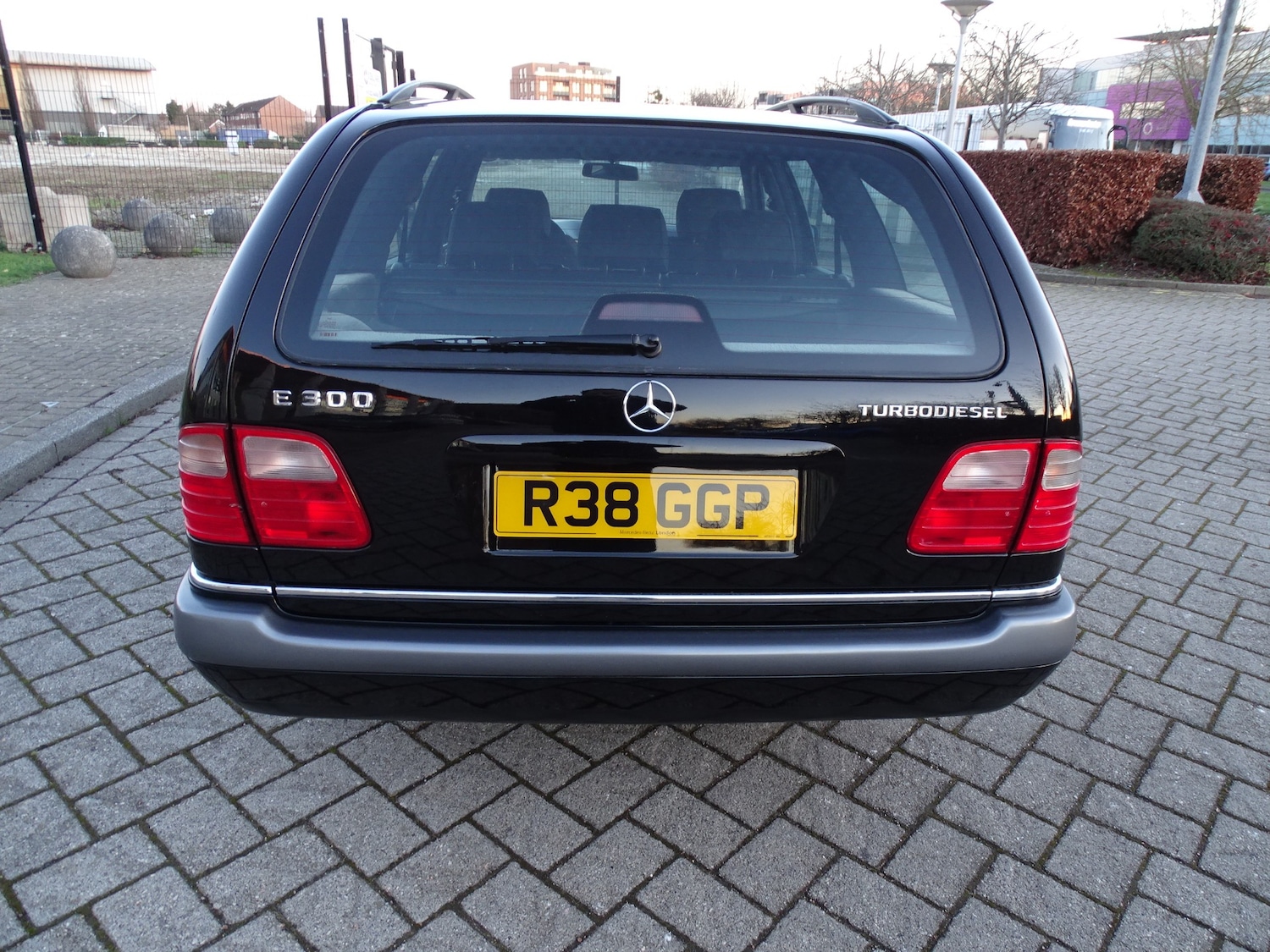 Used Mercedes-Benz E Class 1998 for sale - 76951389: Photo 9