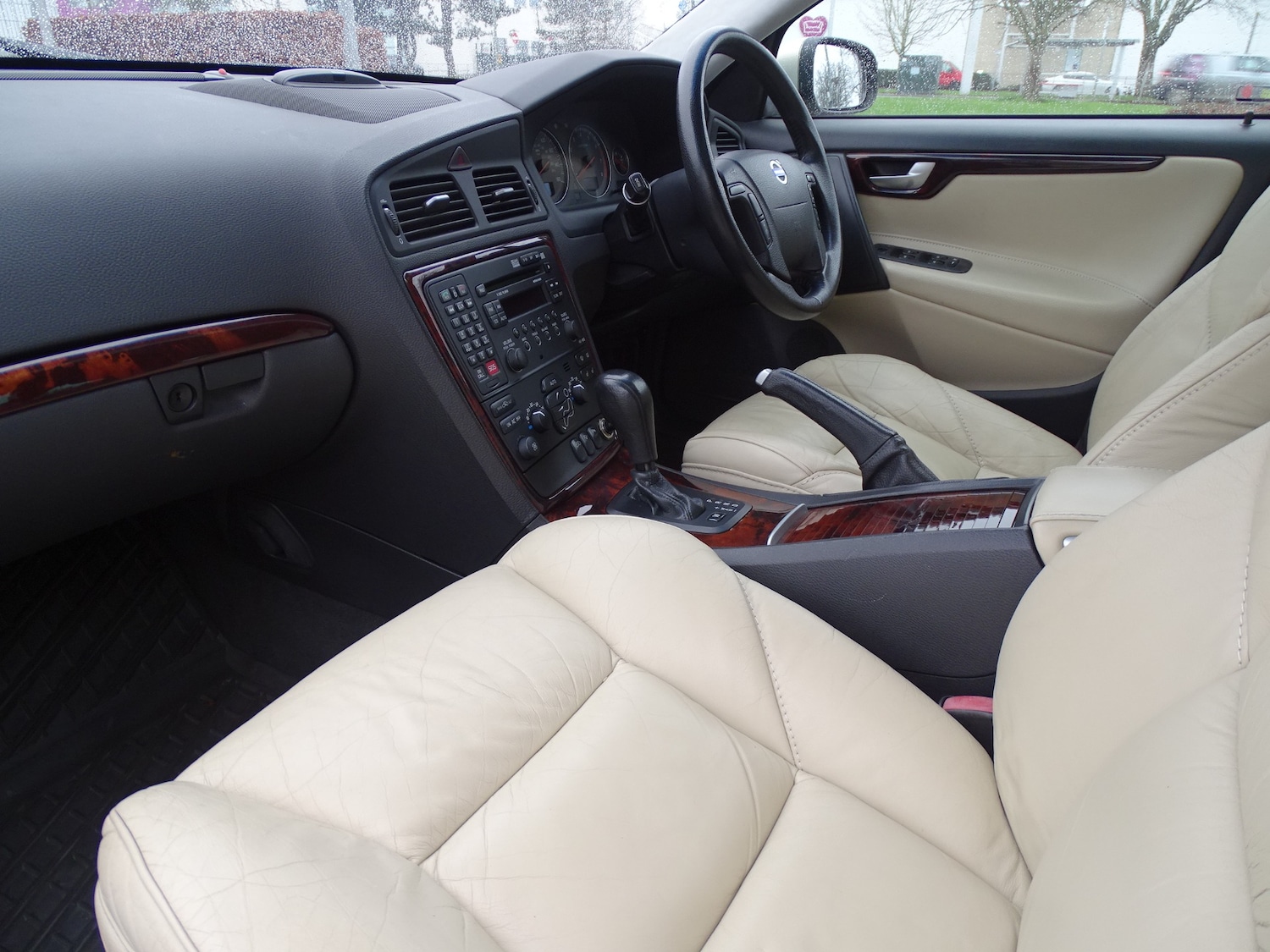 Used Volvo V70 2006 for sale - 77101418: Photo 21