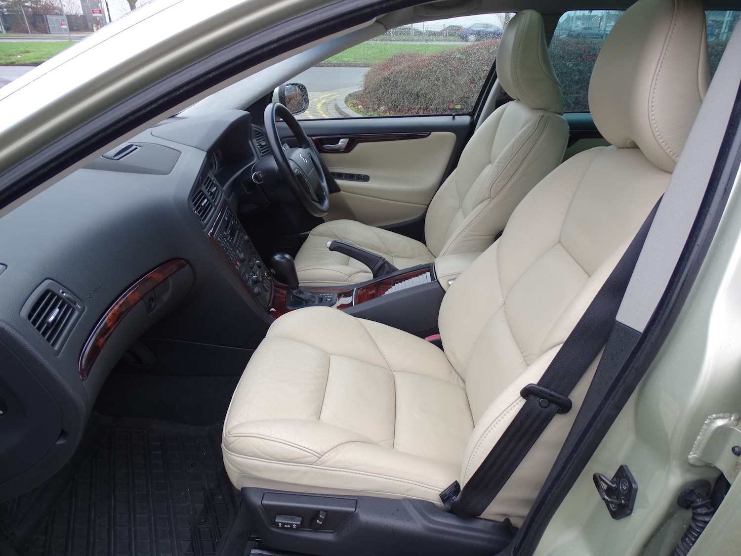 Used Volvo V70 2006 for sale - 77101418: Photo 26