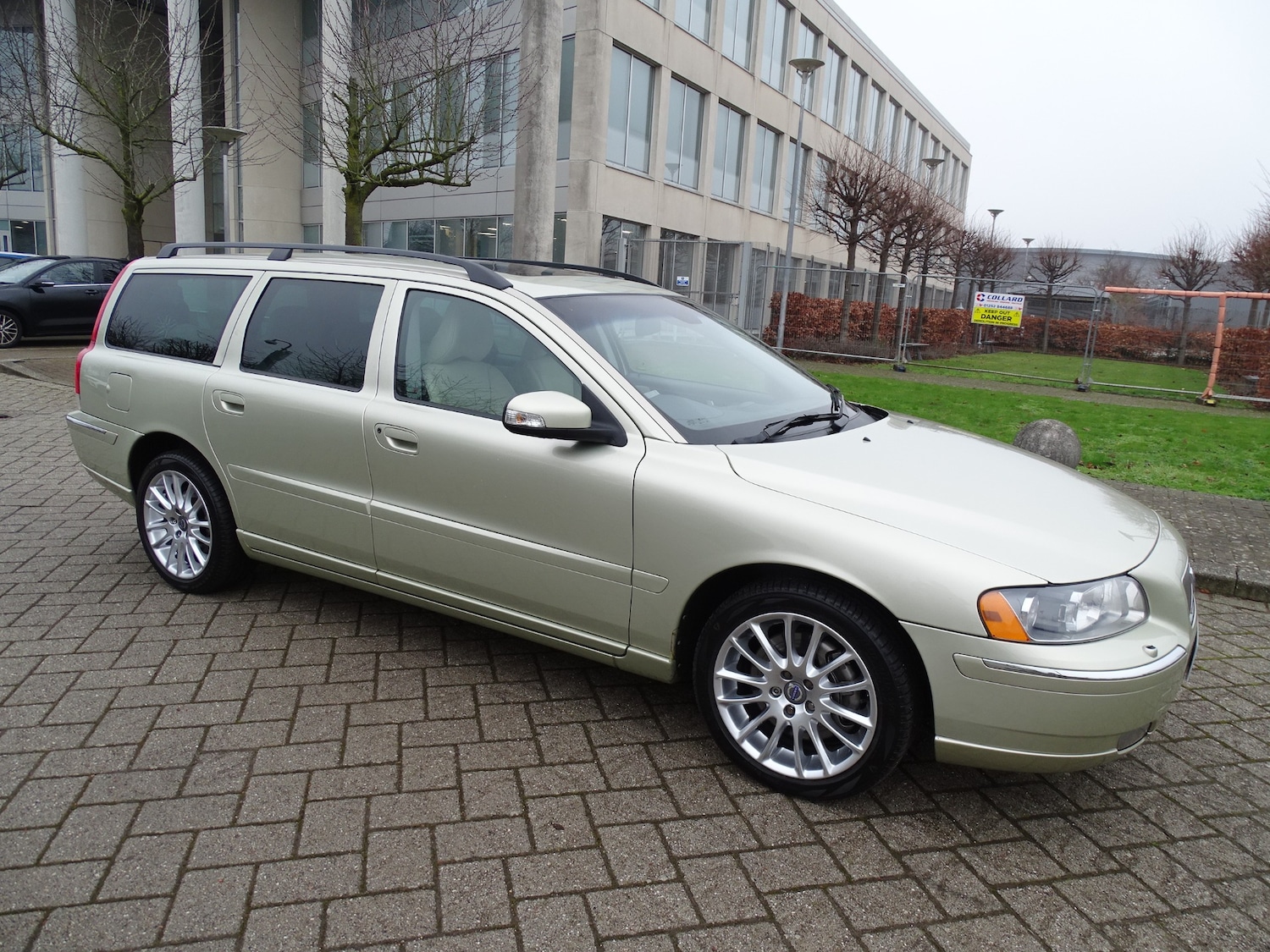 Used Volvo V70 2006 for sale - 77101418: Photo 4