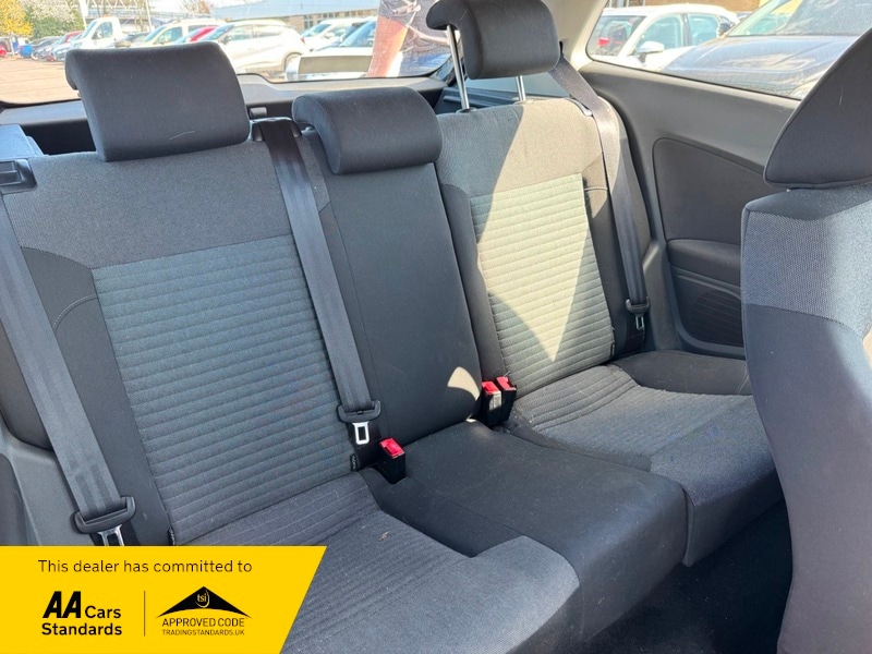 Used Volkswagen Polo 2010 for sale - 78140950: Photo 6