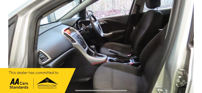 Used Vauxhall Astra 2010 for sale - 77547970: Photo 2