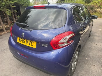 Used Peugeot 208 2015 for sale - 79776438: Photo