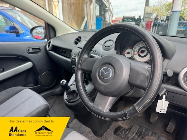Used Mazda Mazda2 2009 for sale - 74379307: Photo 5