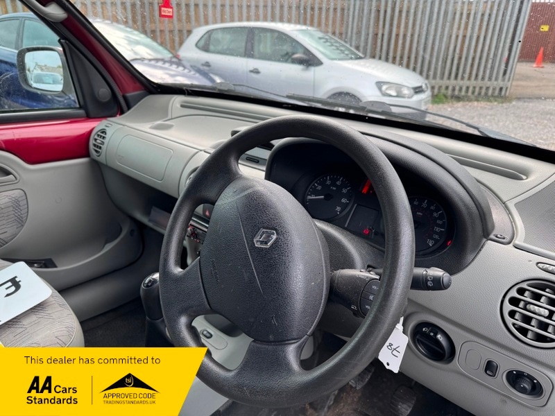 Used Renault Kangoo 2005 for sale - 76185858: Photo 5