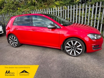 Used Volkswagen Golf 2014 for sale - 79450700: Photo