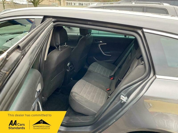 Used Vauxhall Insignia 2011 for sale - 75360009: Photo 8