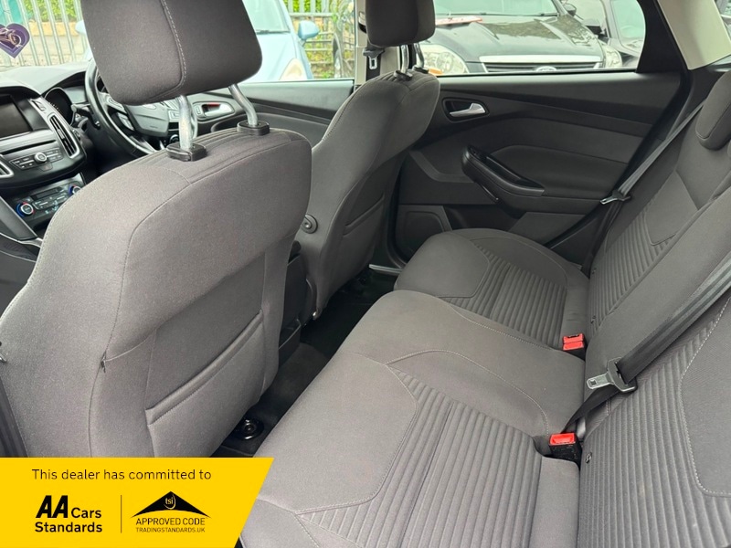 Used Ford Focus 2015 for sale - 76093093: Photo 12