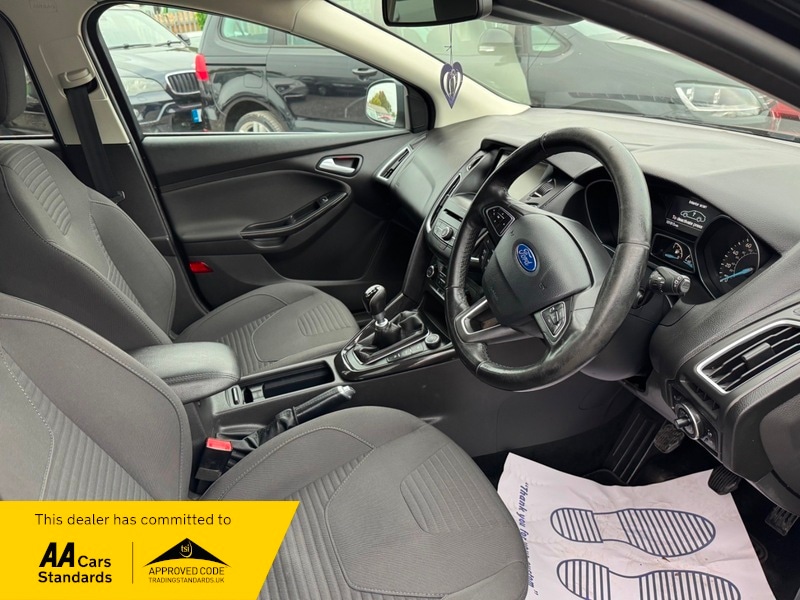 Used Ford Focus 2015 for sale - 76093093: Photo 9