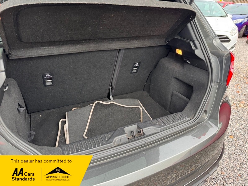 Used Ford Fiesta 2018 for sale - 76751550: Photo 8