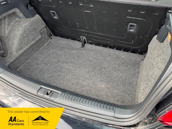 Used Volkswagen Polo 2013 for sale - 75360000: Photo 9