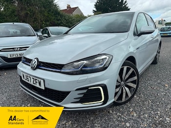 Used Volkswagen Golf 2017 for sale - 78875984: Photo