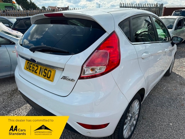 Used Ford Fiesta 2013 for sale - 76119454: Photo 3
