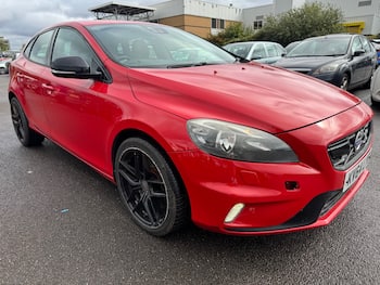 Used Volvo V40 2014 for sale - 79840293: Photo