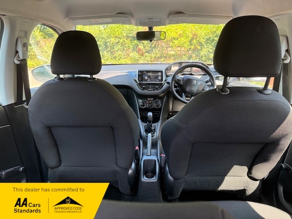 Used Peugeot 208 2015 for sale - 75359991: Photo 10