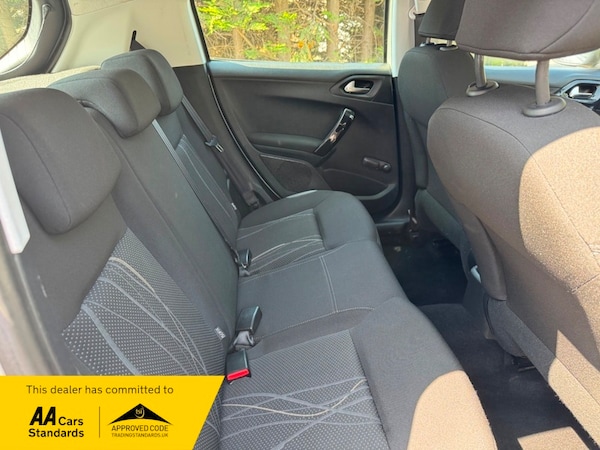 Used Peugeot 208 2015 for sale - 75359991: Photo 8