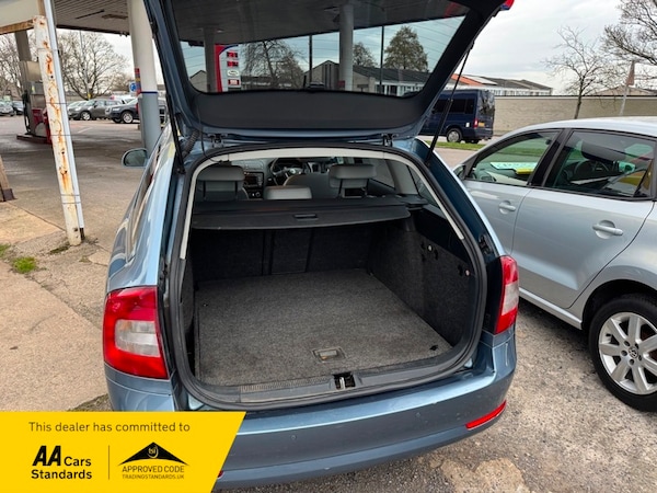 Used Skoda Octavia 2009 for sale - 74118302: Photo 10