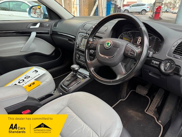 Used Skoda Octavia 2009 for sale - 74118302: Photo 5