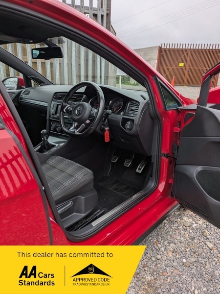 Used Volkswagen Golf 2014 for sale - 76292287: Photo 5