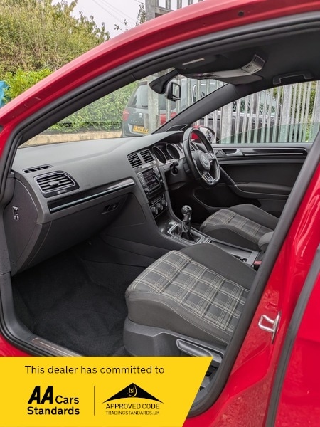 Used Volkswagen Golf 2014 for sale - 76292287: Photo 7