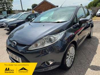 2010 - TITANIUM 5-Door
