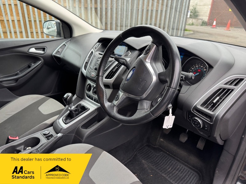 Used Ford Focus 2012 for sale - 76236325: Photo 5