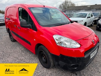 Used Peugeot Partner 2015 for sale - 77708998: Photo