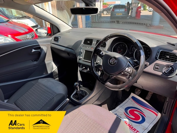 Used Volkswagen Polo 2017 for sale - 74689611: Photo 5