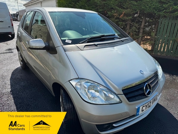 Used Mercedes-Benz A-Class 2012 for sale - 75739526: Photo 2