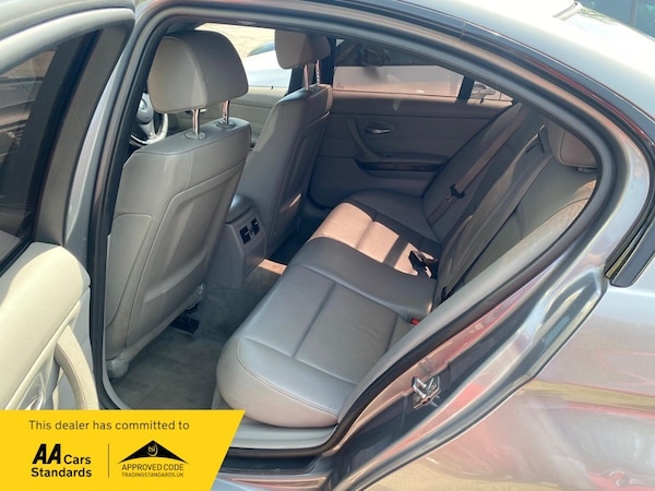 Used BMW 3 Series 2011 for sale - 74505408: Photo 7