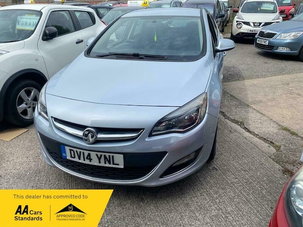 Used Vauxhall Astra 2014 for sale - 75033167: Photo 1