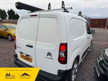 Used Citroen Berlingo 2020 for sale - 77049144: Photo