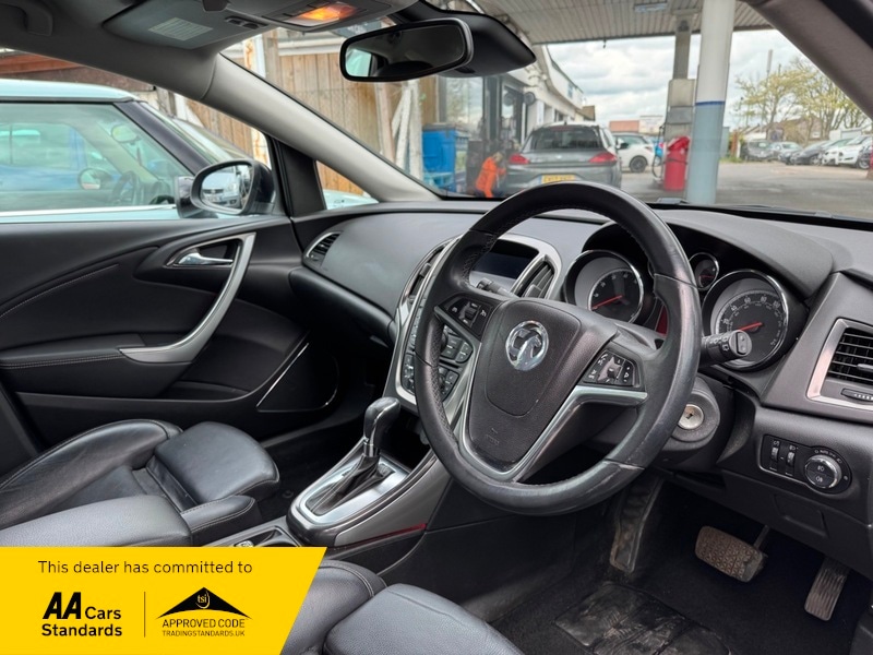 Used Vauxhall Astra 2011 for sale - 75947909: Photo 5