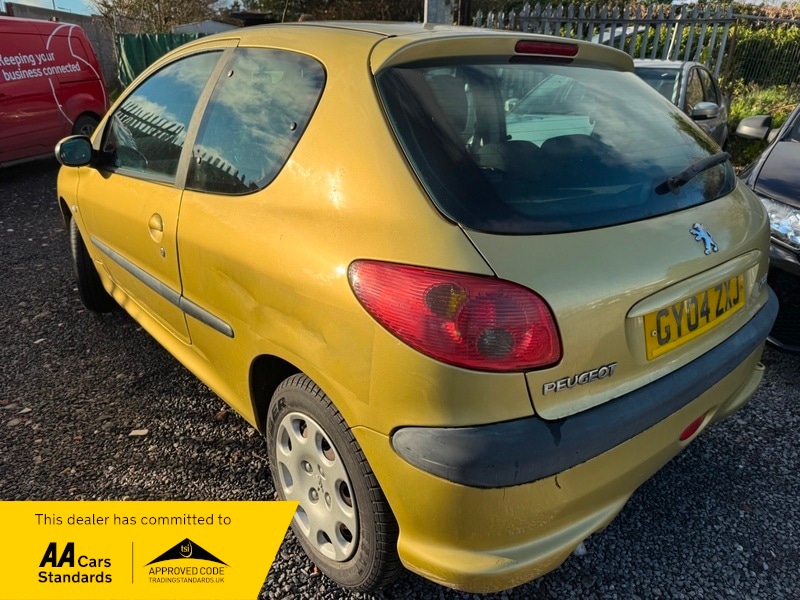 Used Peugeot 206 2004 for sale - 76924093: Photo 3