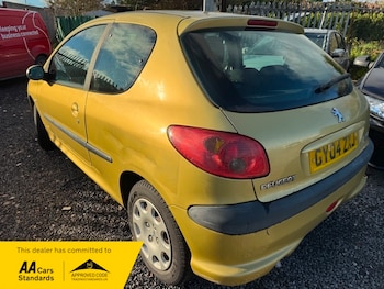 Used Peugeot 206 2004 for sale - 76924093: Photo