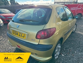 Used Peugeot 206 2004 for sale - 76924093: Photo