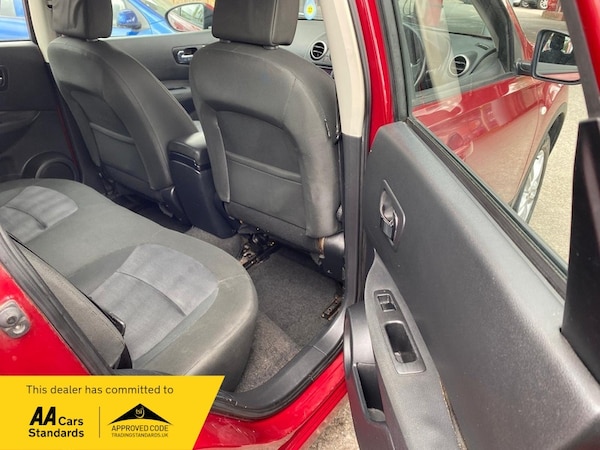 Used Nissan Qashqai 2011 for sale - 74391996: Photo 8