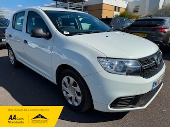 Used Dacia Sandero 2017 for sale - 78140979: Photo