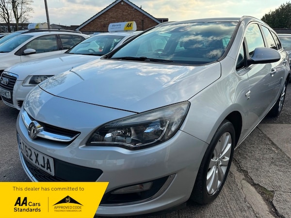 Used Vauxhall Astra 2012 for sale - 74184287: Photo 1