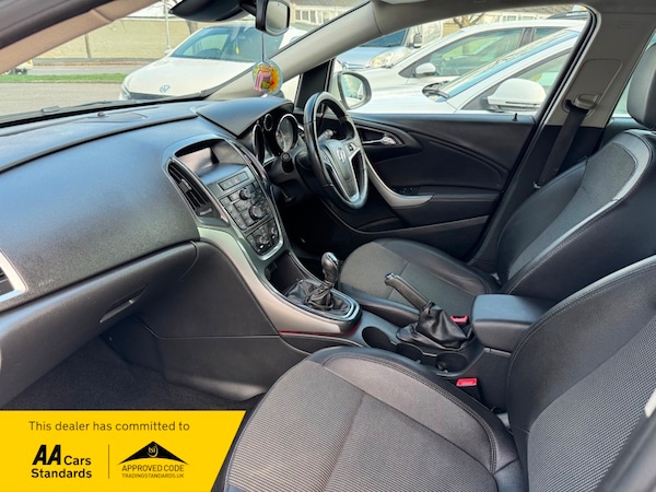 Used Vauxhall Astra 2012 for sale - 74184287: Photo 9