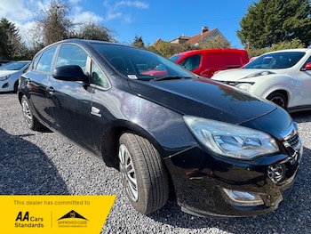 Used Vauxhall Astra 2010 for sale - 77584230: Photo