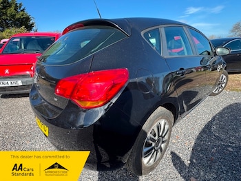 Used Vauxhall Astra 2010 for sale - 77584230: Photo