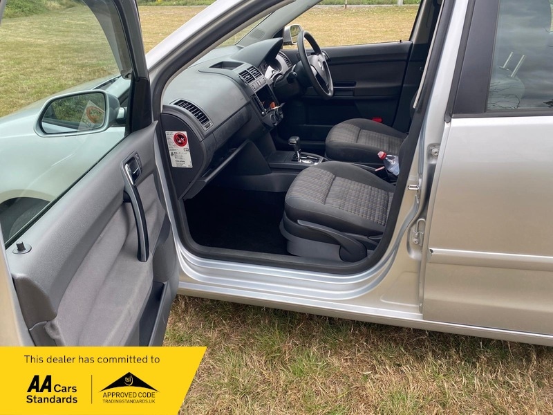 Used Volkswagen Polo 2018 for sale - 76482643: Photo 5